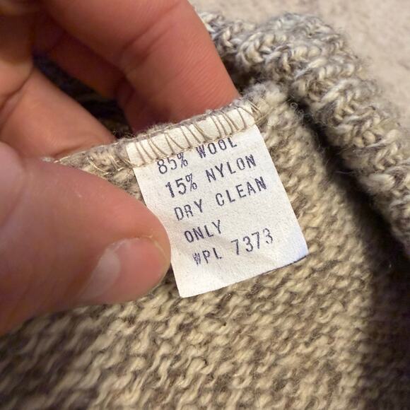 Men's VTG 90's Cabela's Wool Leather Elbow Patch Hunting Shooting Sweater Sz L - Picture 6 of 7